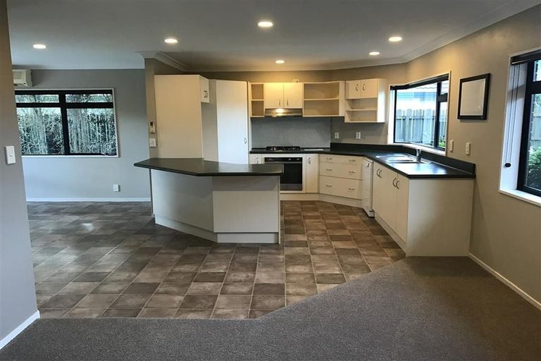 Photo of property in 25 Admiral Crescent, Flagstaff, Hamilton, 3210