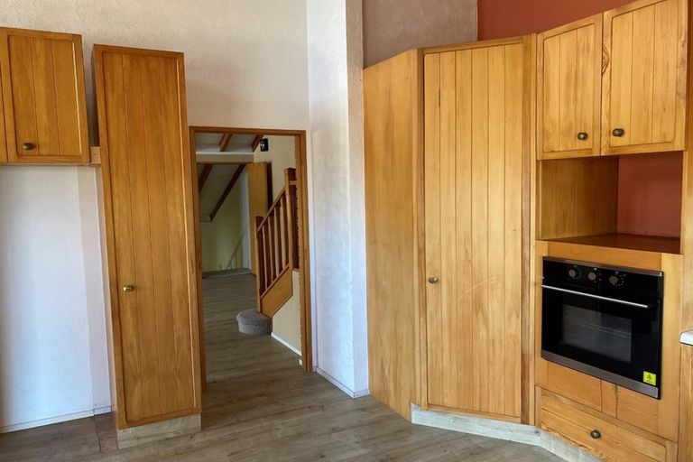 Photo of property in 43 Greenvalley Rise, Glenfield, Auckland, 0629