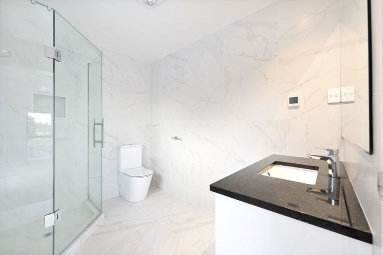 Photo of property in 55 Platinum Rise, Ranui, Auckland, 0612