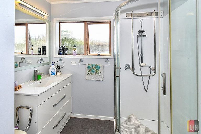 Photo of property in 36b South Street, Papakura, 2110