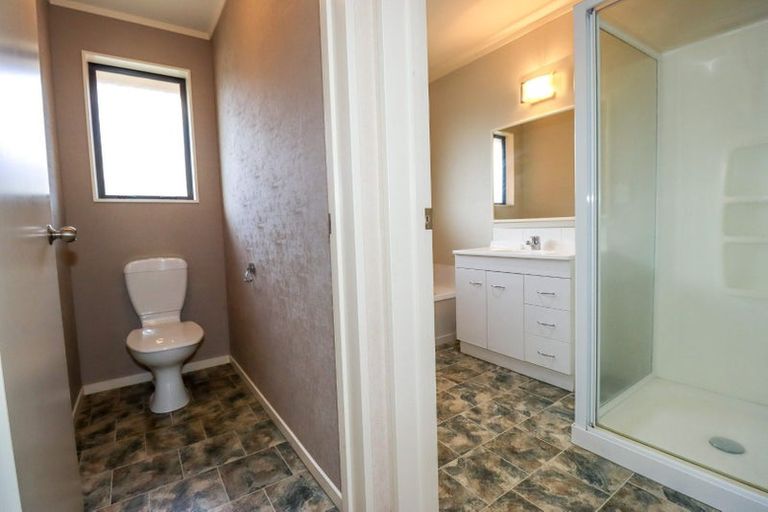 Photo of property in 17 Meridian Grove, Kelvin Grove, Palmerston North, 4414