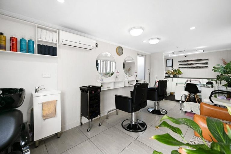 Photo of property in 49 Crawshaw Drive, Nawton, Hamilton, 3200