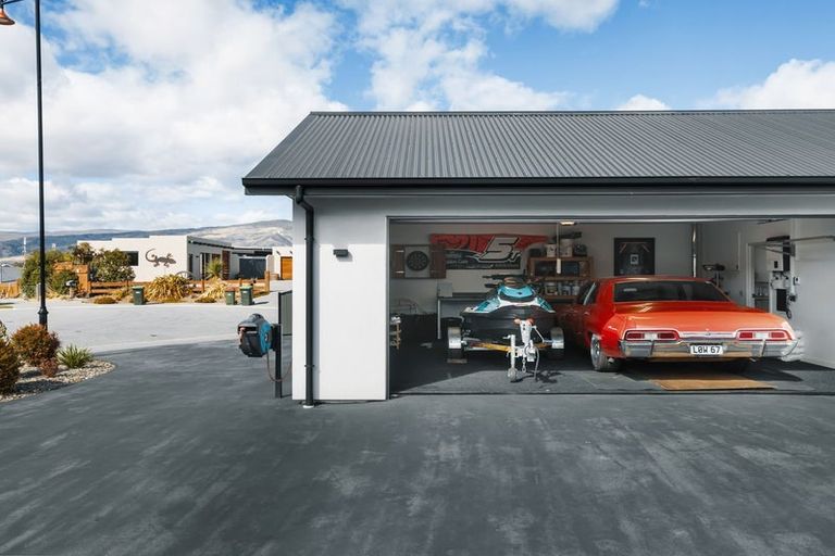 Photo of property in 6 Hortons Way, Cromwell, 9310