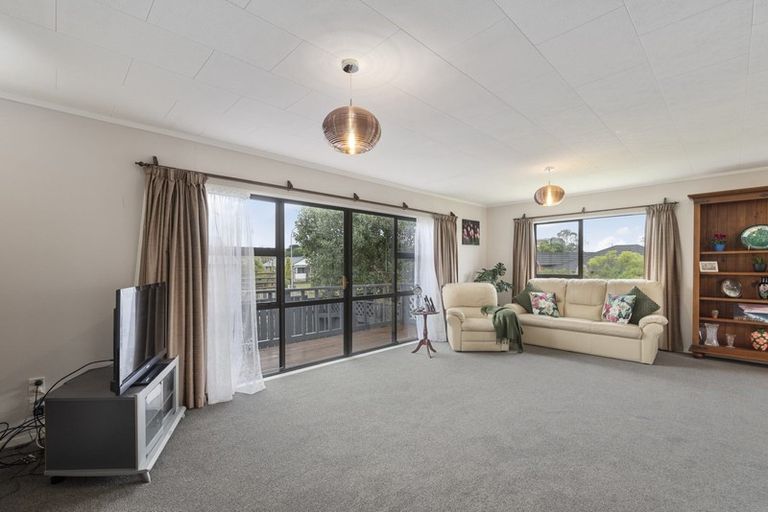 Photo of property in 4 Gates Road, Waikanae Beach, Waikanae, 5036