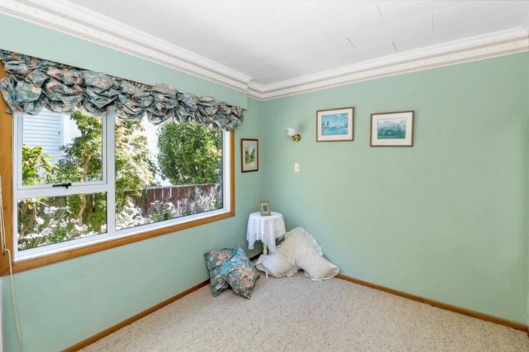 Photo of property in 431 Te Moana Road, Waikanae, 5036