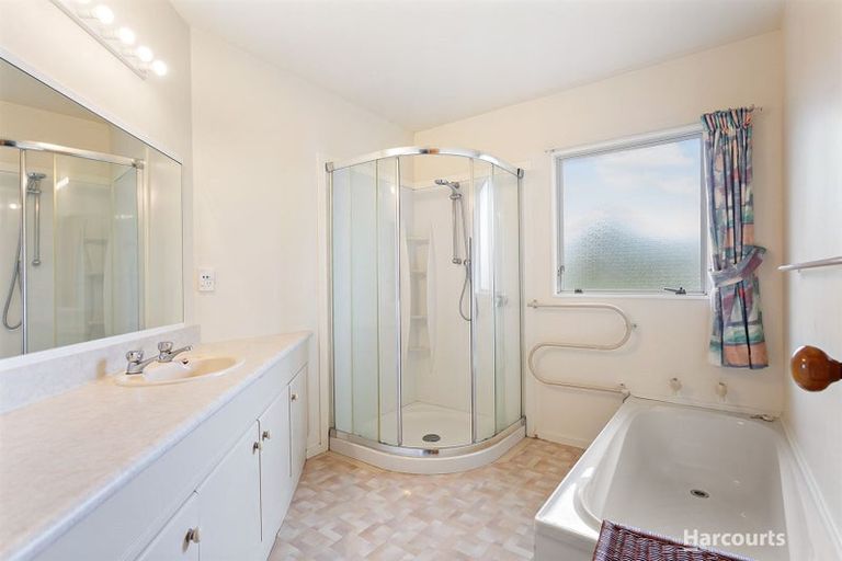 Photo of property in 33 Mains Avenue, Kensington, Whangarei, 0112