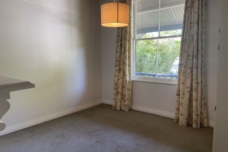 Photo of property in 33 Vagues Road, Northcote, Christchurch, 8052