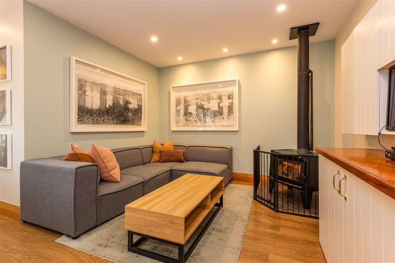 Photo of property in 4 Ripon Street, Lyttelton, 8082