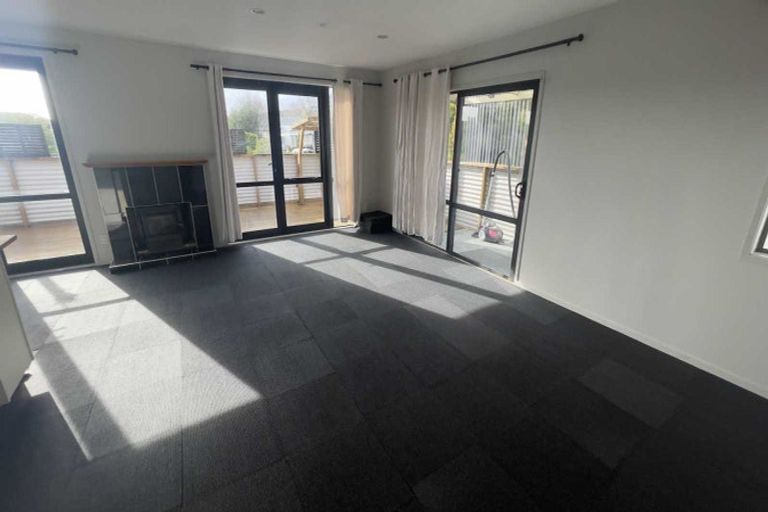 Photo of property in 3 Tilbrook Place, Papakura, 2110