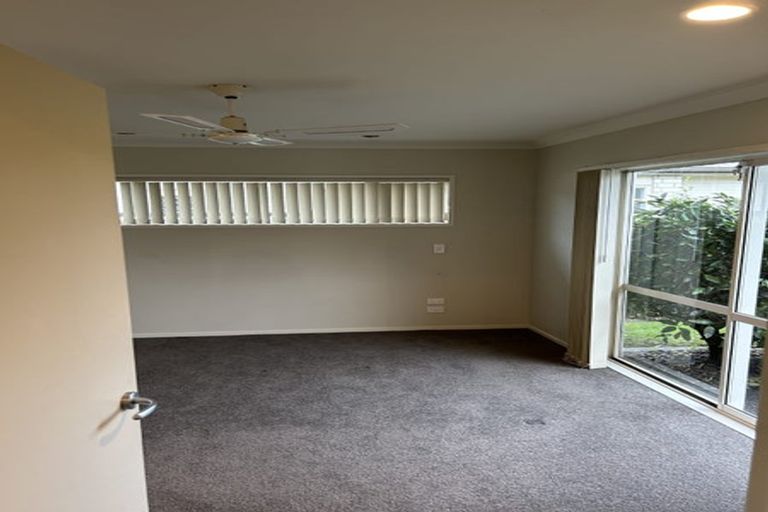 Photo of property in 18 Blythfield Place, Taradale, Napier, 4112