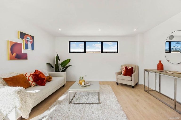 Photo of property in 45 Waihou Crescent, Albany Heights, Auckland, 0632