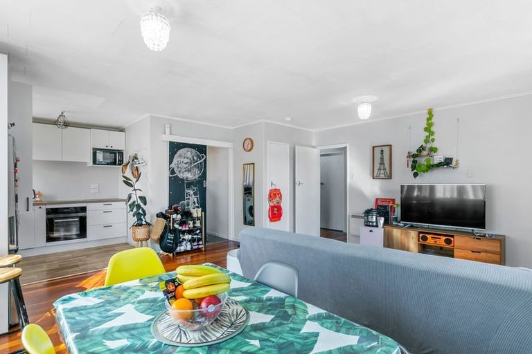 Photo of property in 53b Tawhai Street, Stokes Valley, Lower Hutt, 5019