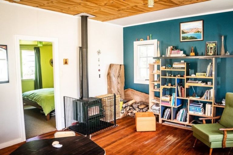 Photo of property in 50 Rua Avenue, Waitarere Beach, Levin, 5510