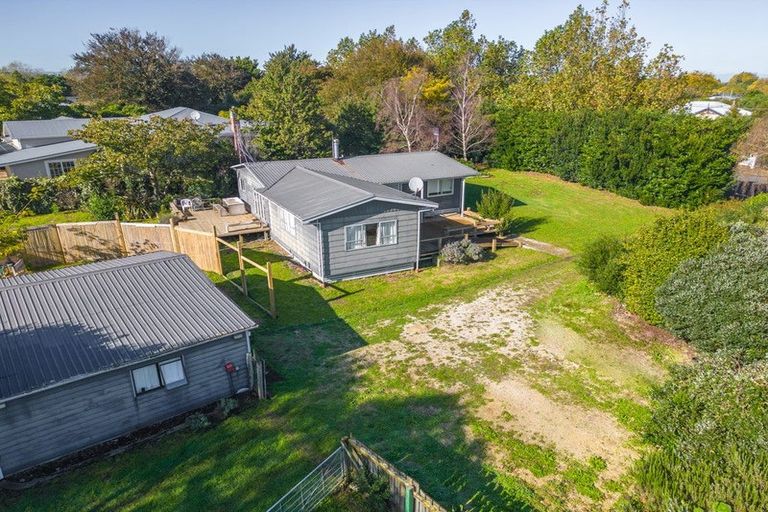 Photo of property in 38 Clifton Avenue, Carterton, 5713