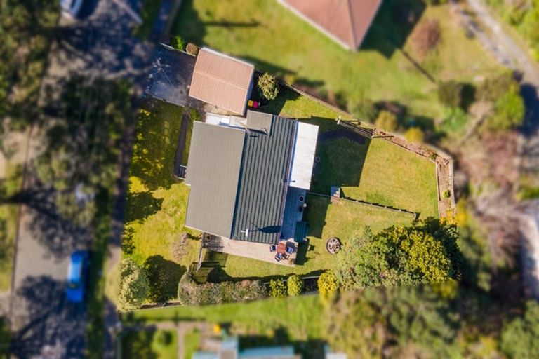 Photo of property in 62 Franklyn Road, Tawa, Wellington, 5028