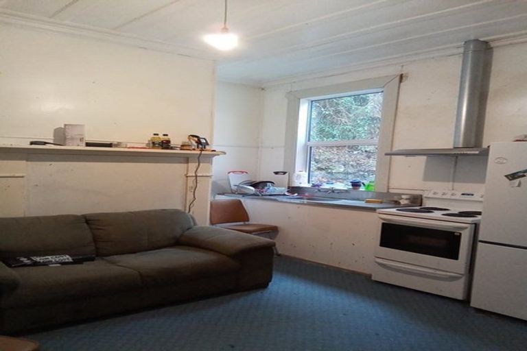 Photo of property in 1 Heriot Row, Dunedin Central, Dunedin, 9016