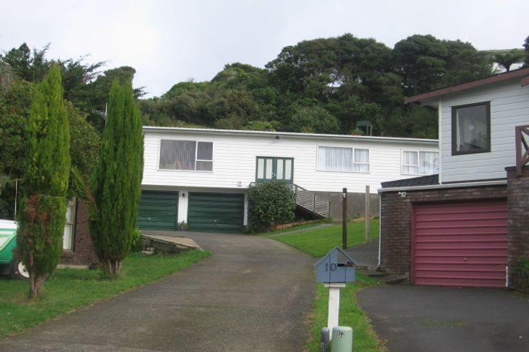 Photo of property in 10 Mizzen Place, Whitby, Porirua, 5024