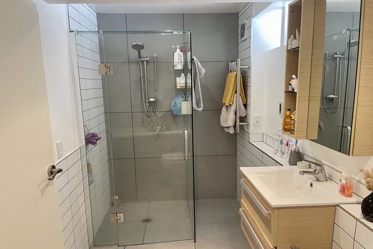 Photo of property in 1/410 The Esplanade, Island Bay, Wellington, 6023