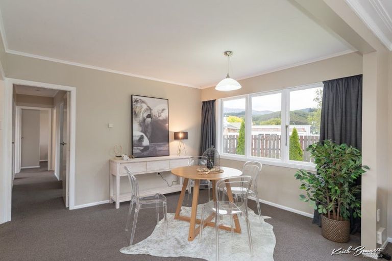 Photo of property in 3 Snell Grove, Clouston Park, Upper Hutt, 5018