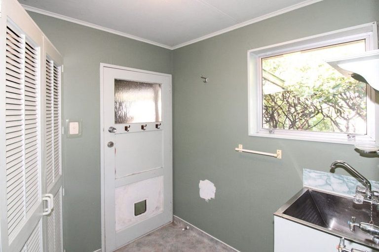 Photo of property in 78 Victoria Street, Carterton, 5713