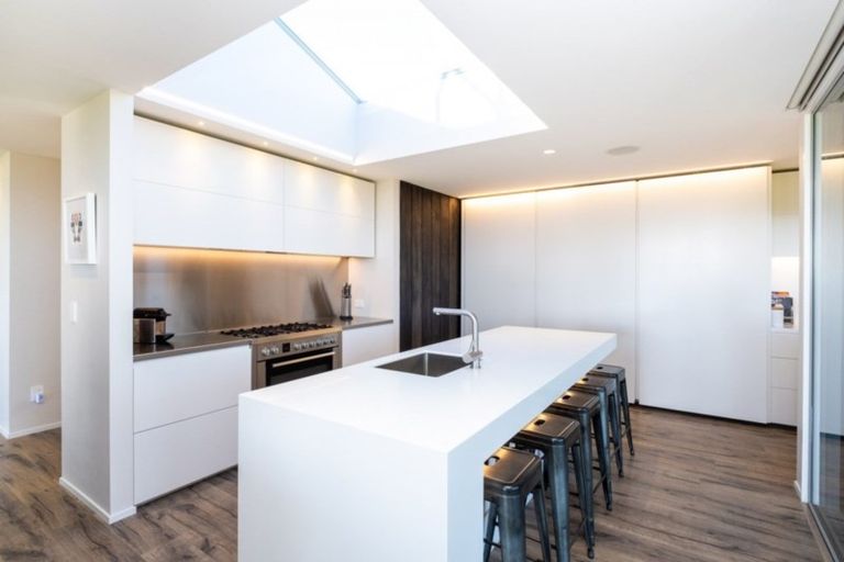 Photo of property in 207 Durham Drive, Havelock North, 4130