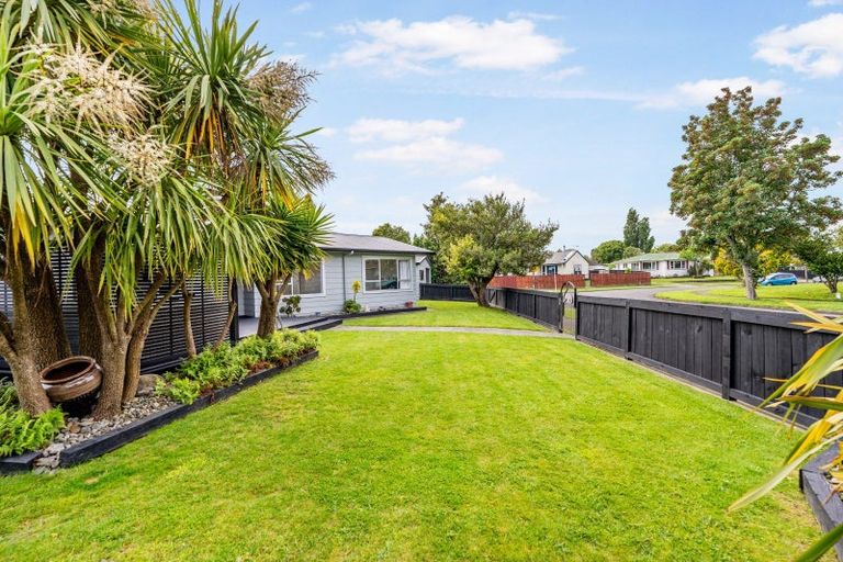 Photo of property in 15 Escort Grove, Awapuni, Palmerston North, 4412