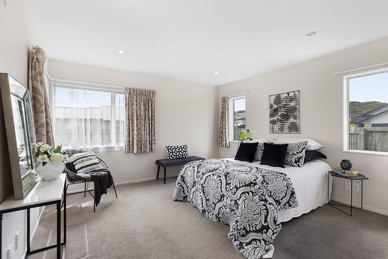 Photo of property in 219 Mark Avenue, Grenada Village, Wellington, 6037