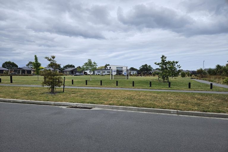 Photo of property in 73 Manakura Street, Russley, Christchurch, 8042