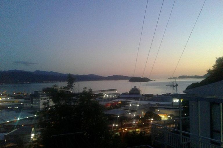 Photo of property in 10 Korokoro Road, Korokoro, Lower Hutt, 5012