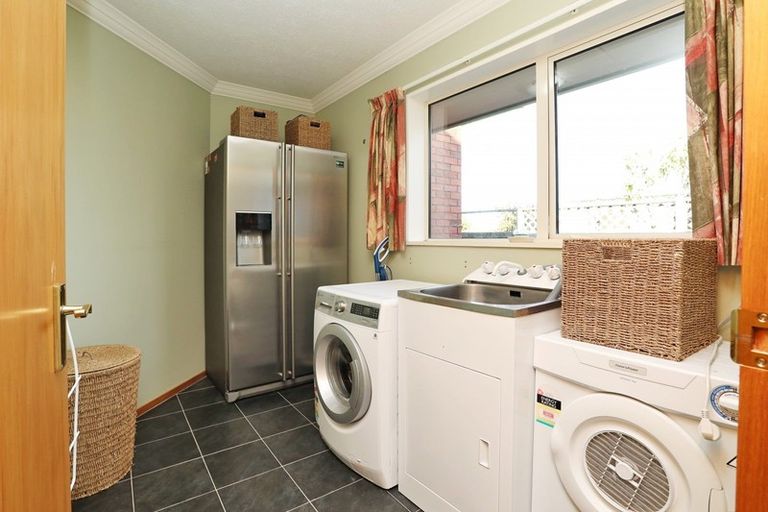 Photo of property in 44 Durham Street, Winton, 9720