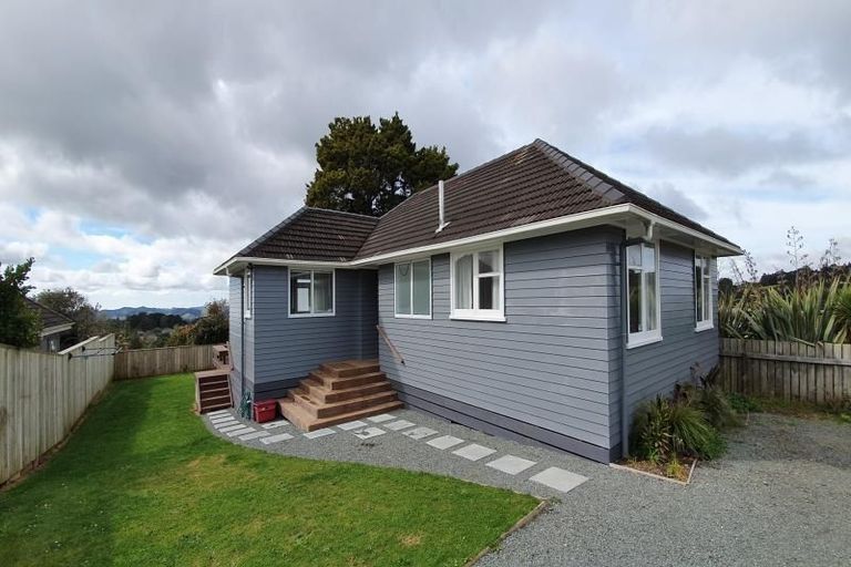Photo of property in 2 Lake Ora Road, Te Kamo, Whangarei, 0112