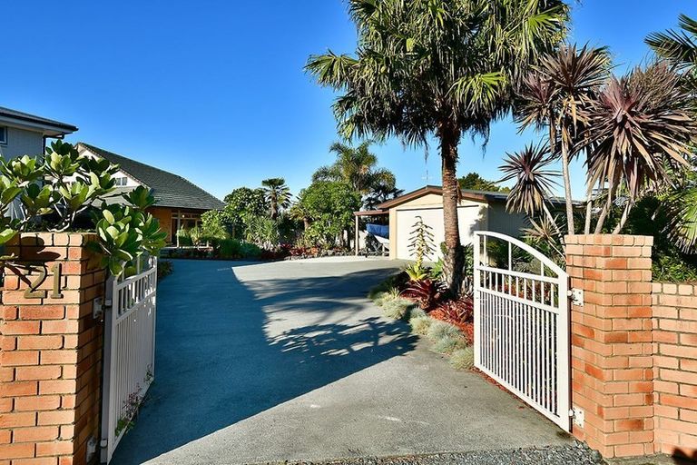 Photo of property in 21 Dunbar Road, Point Wells, Warkworth, 0986