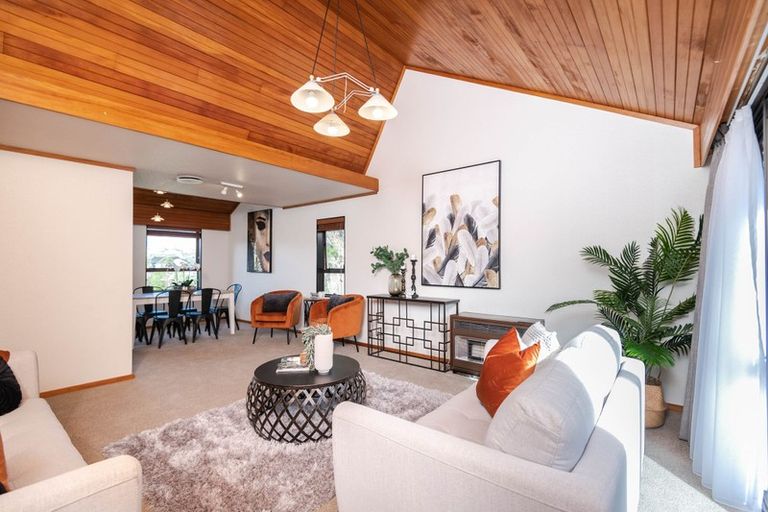 Photo of property in 3b Jasons Place, Churton Park, Wellington, 6037