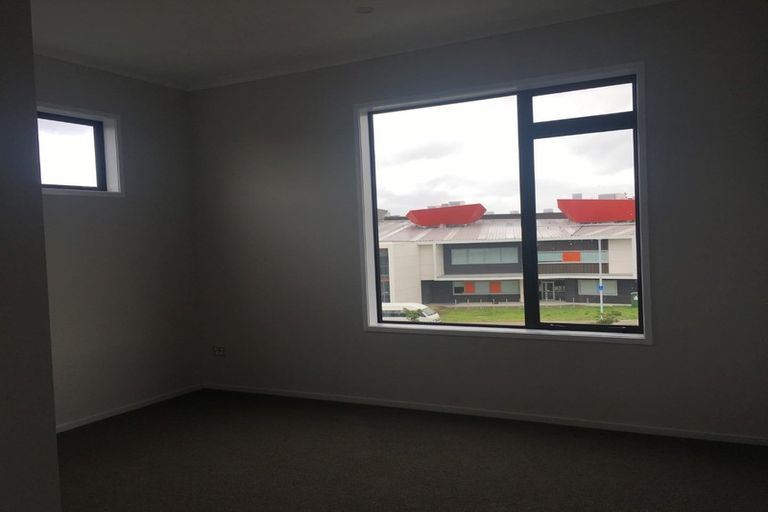 Photo of property in 83a Hobsonville Point Road, Hobsonville, Auckland, 0616