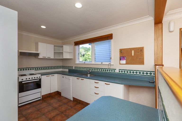 Photo of property in 81 Glen Road, Raumati South, Paraparaumu, 5032