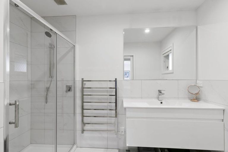 Photo of property in 8 Nadia Grove, Khandallah, Wellington, 6035