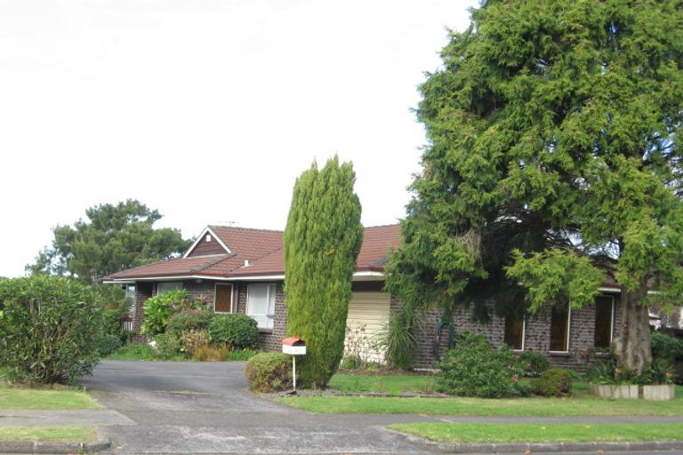 Photo of property in 48 Carnoustie Drive, Wattle Downs, Auckland, 2103