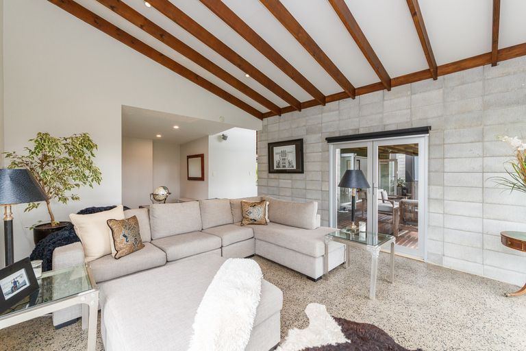 Photo of property in 62 Kereru Drive, Turitea, Palmerston North, 4472