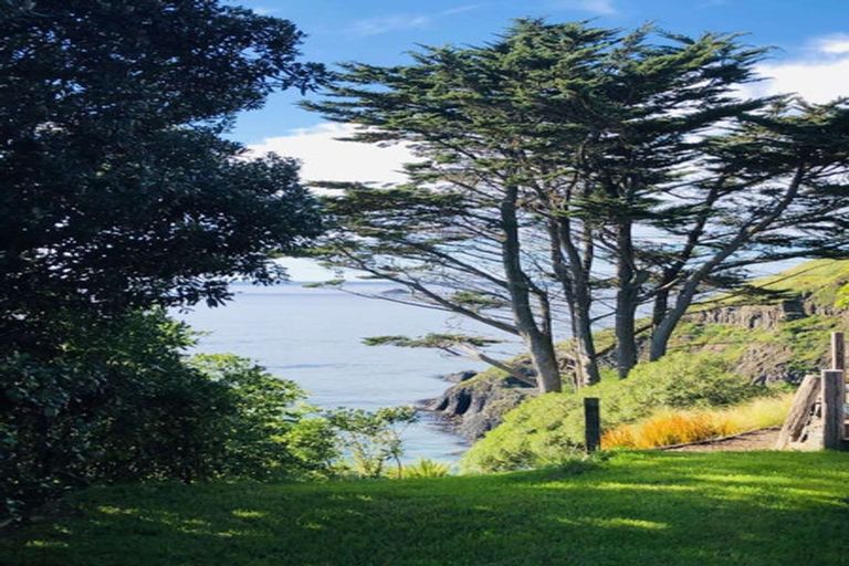 Photo of property in 61 Cliffs Road, Saint Clair, Dunedin, 9012