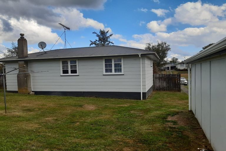 Photo of property in 206 Balmoral Drive, Tokoroa, 3420