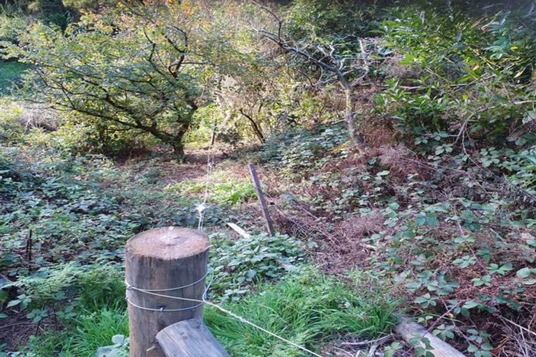 Photo of property in 44 Waikana Street, Broad Bay, Dunedin, 9014