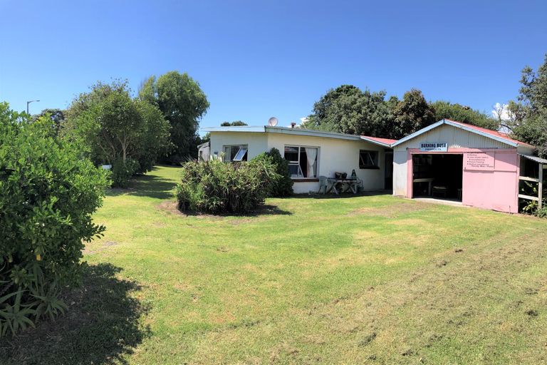 Photo of property in 6 Snell Crescent, Waihi Beach, 3611