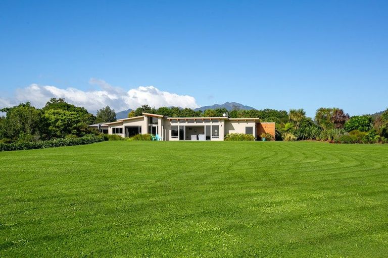 Photo of property in 296 Plymouth Road, Koru, New Plymouth, 4374