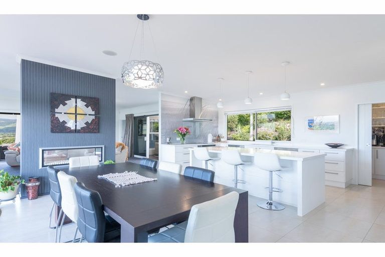 Photo of property in 23 Katania Heights, Brightwater, 7022