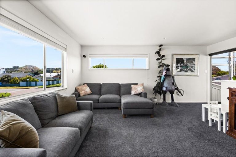 Photo of property in 33 Avenue Road, Greenmeadows, Napier, 4112