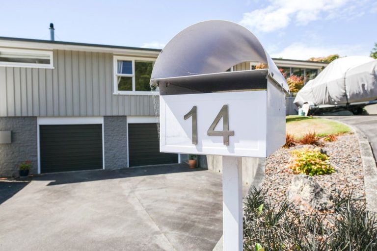 Photo of property in 14 Seaview Crescent, Picton, 7220
