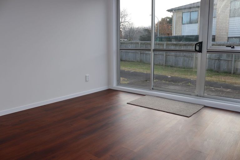 Photo of property in 9 Gibbs Road, Manurewa, Auckland, 2102