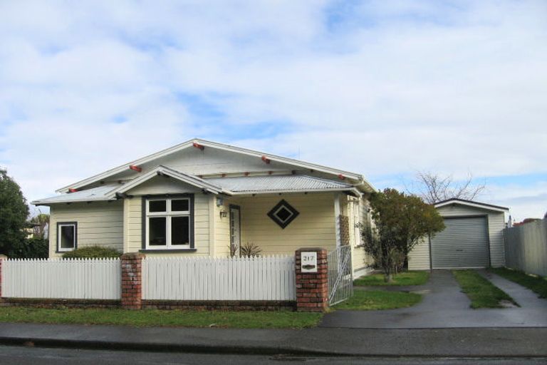 Photo of property in 217a Kenilworth Road, Mayfair, Hastings, 4122