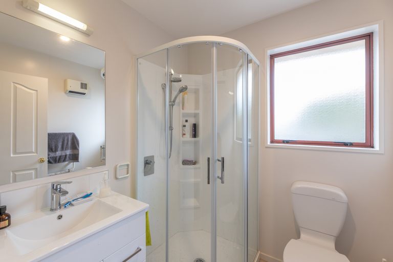 Photo of property in 46 Marriotts Road, North New Brighton, Christchurch, 8083