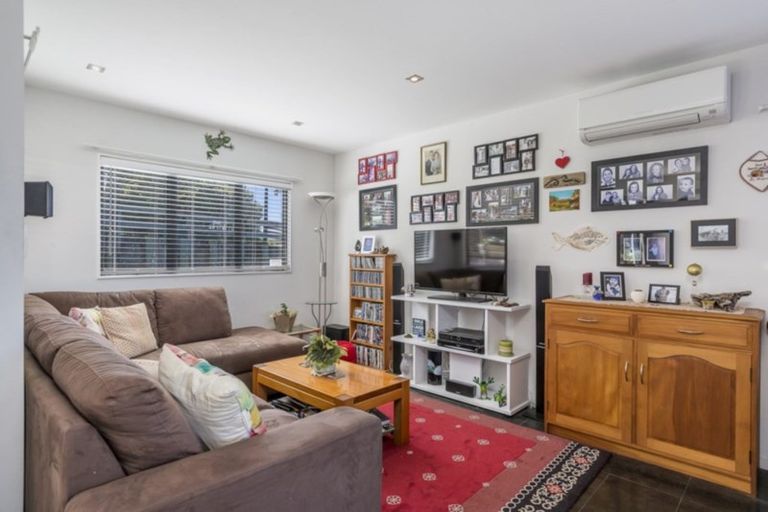 Photo of property in 1169 Whangaparaoa Road, Gulf Harbour, Whangaparaoa, 0930